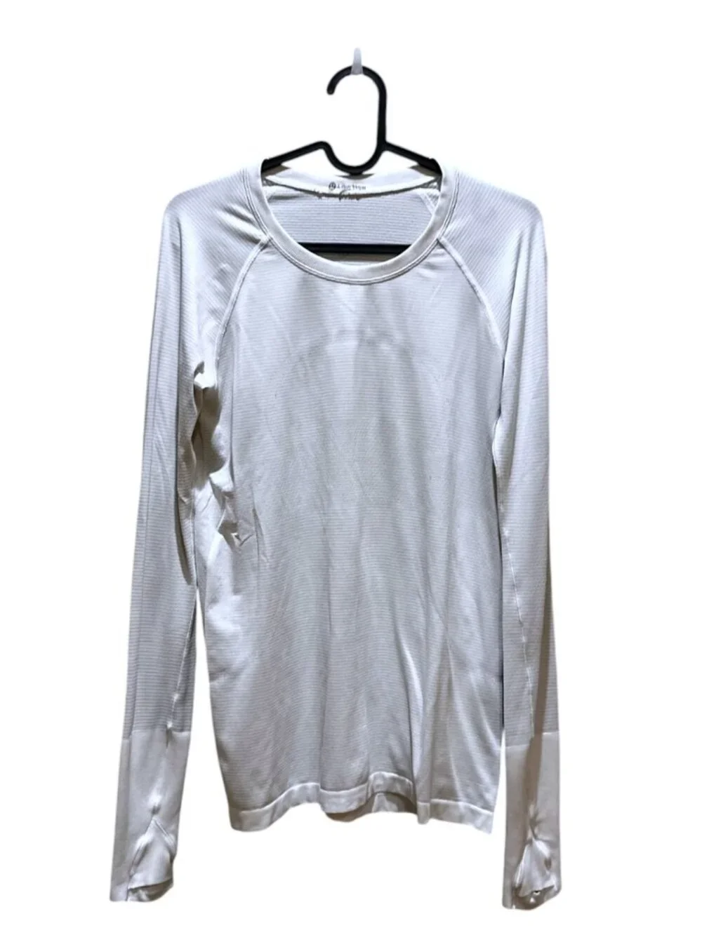 Womens Lululemon White Swiftly Long Sleeve Top Thumb Holes